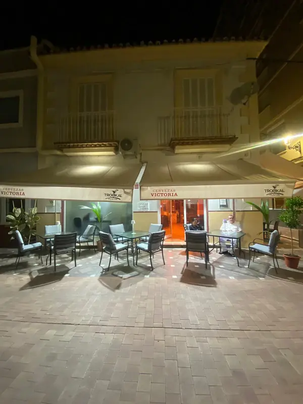 Exterior Calle Carboneros 16, Gusto Restaurante Pizzeria, La Línea de la Concepción