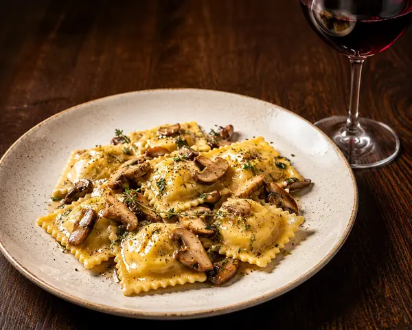 Ravioli italiani — Gusto Restaurante Pizzeria, La Línea de la Concepción